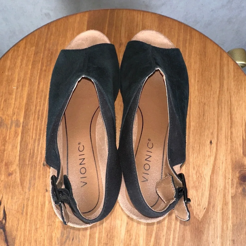 Vionic Trixie Wedge Sandals Womens 6.5 Black Good Suede Peep Toe 10010569